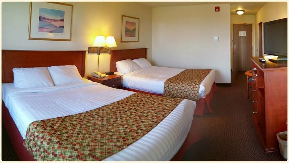 Super 8 By Wyndham Caraquet Hotel Eksteriør billede